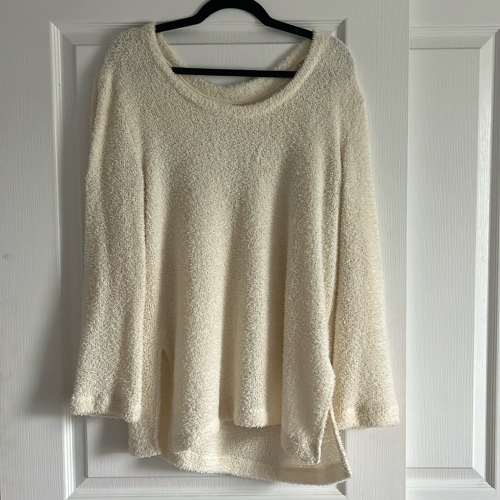 H&M Fuzzy Cozy Long Sleeve Size: Small, Color: Ivory